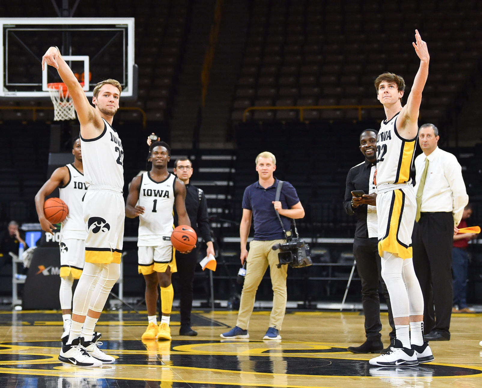 100919-qct-spt-iowa-hoops-media-058a.JPG